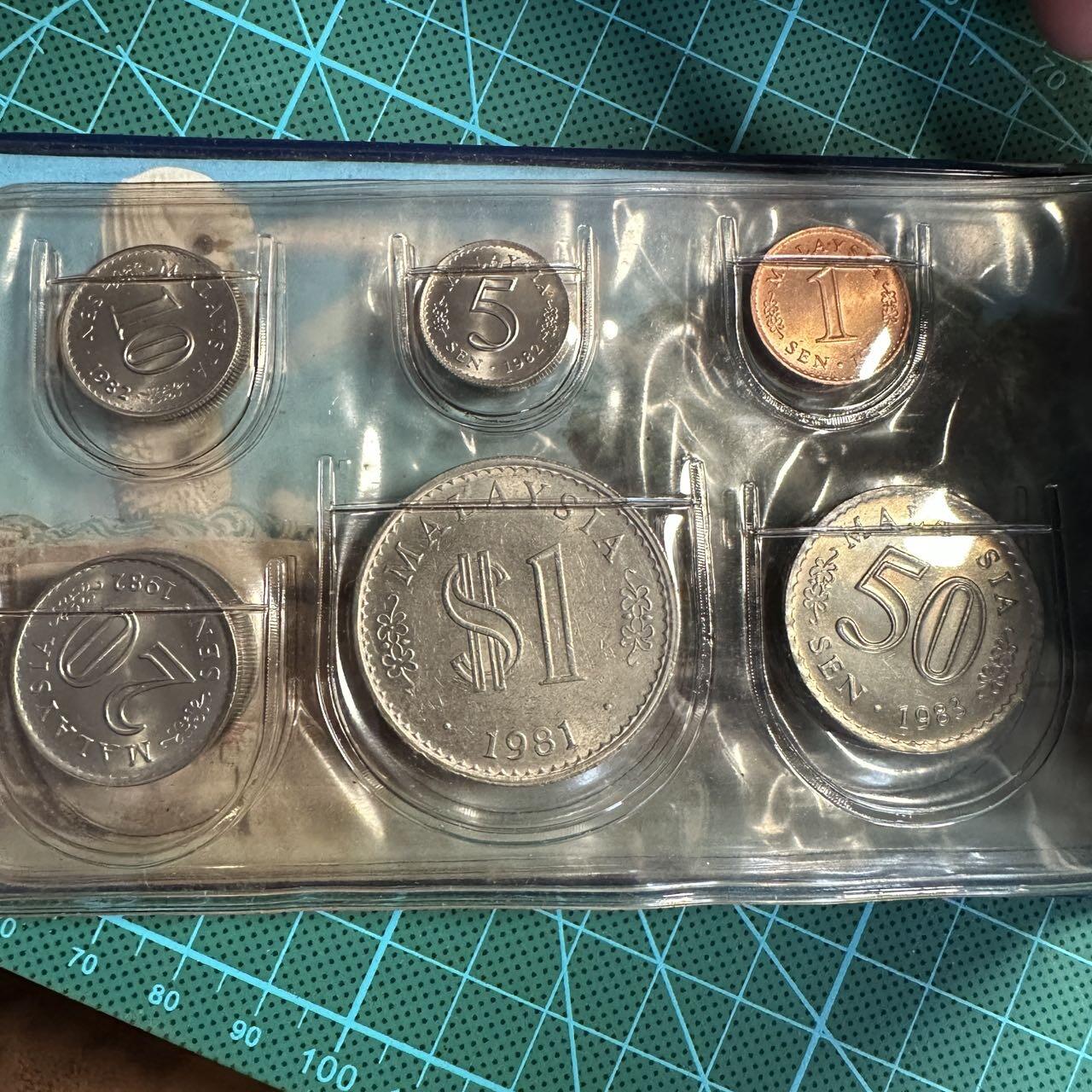 蒂克钱币-第54场 外国精品套币 银币专场 新加坡+马来西亚 套币各一组