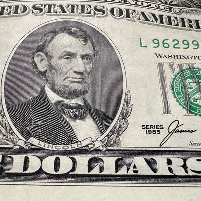 🌹外币初藏🌹🐯2025年第122场  每周二四六晚8️⃣点 接代拍 - 美国1985年5美元 全新a