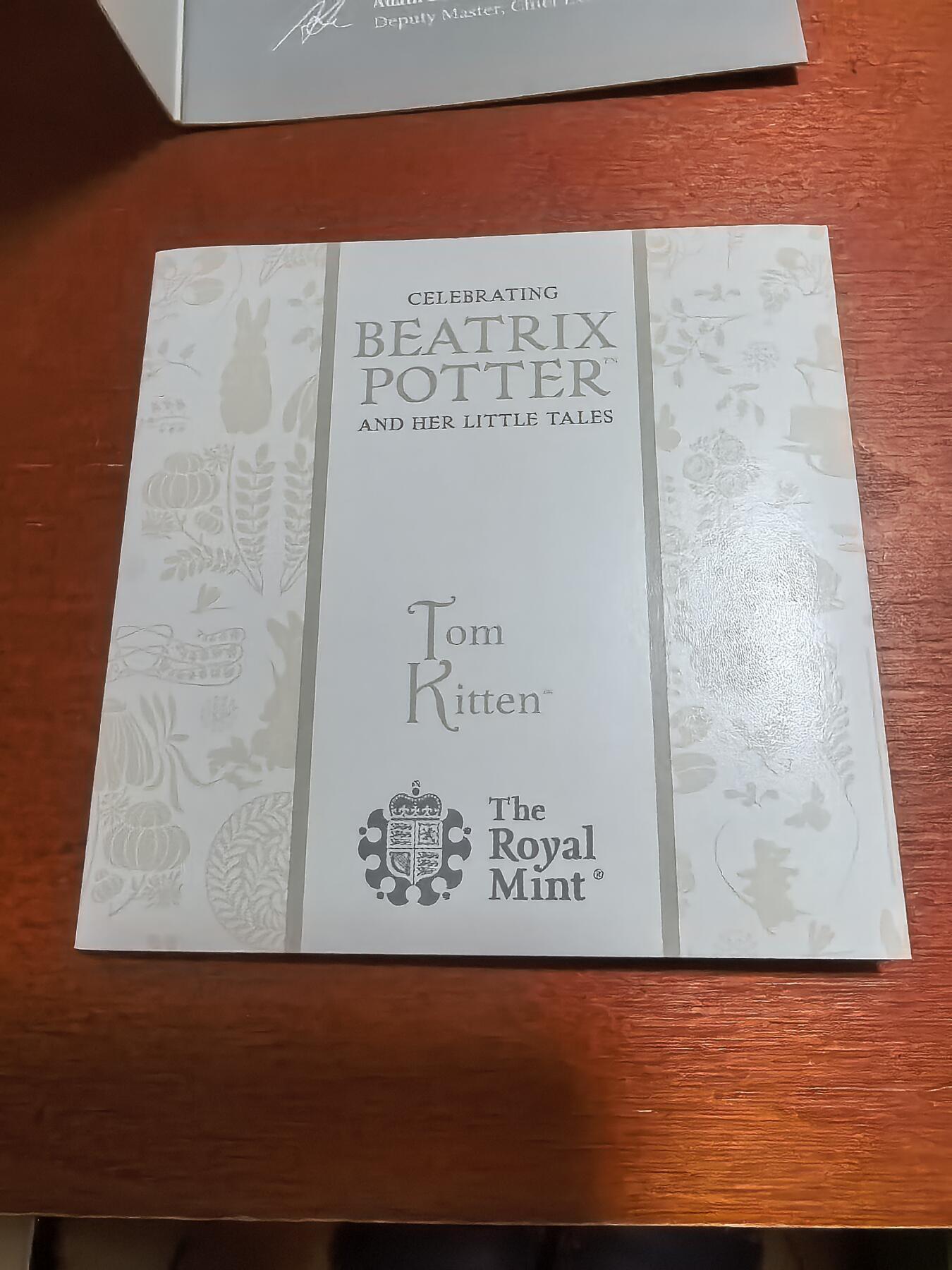 长老汇蛇年精选第六十九场拍卖 2017英国彼得兔系列汤姆猫50便士精制彩色银币，原盒证