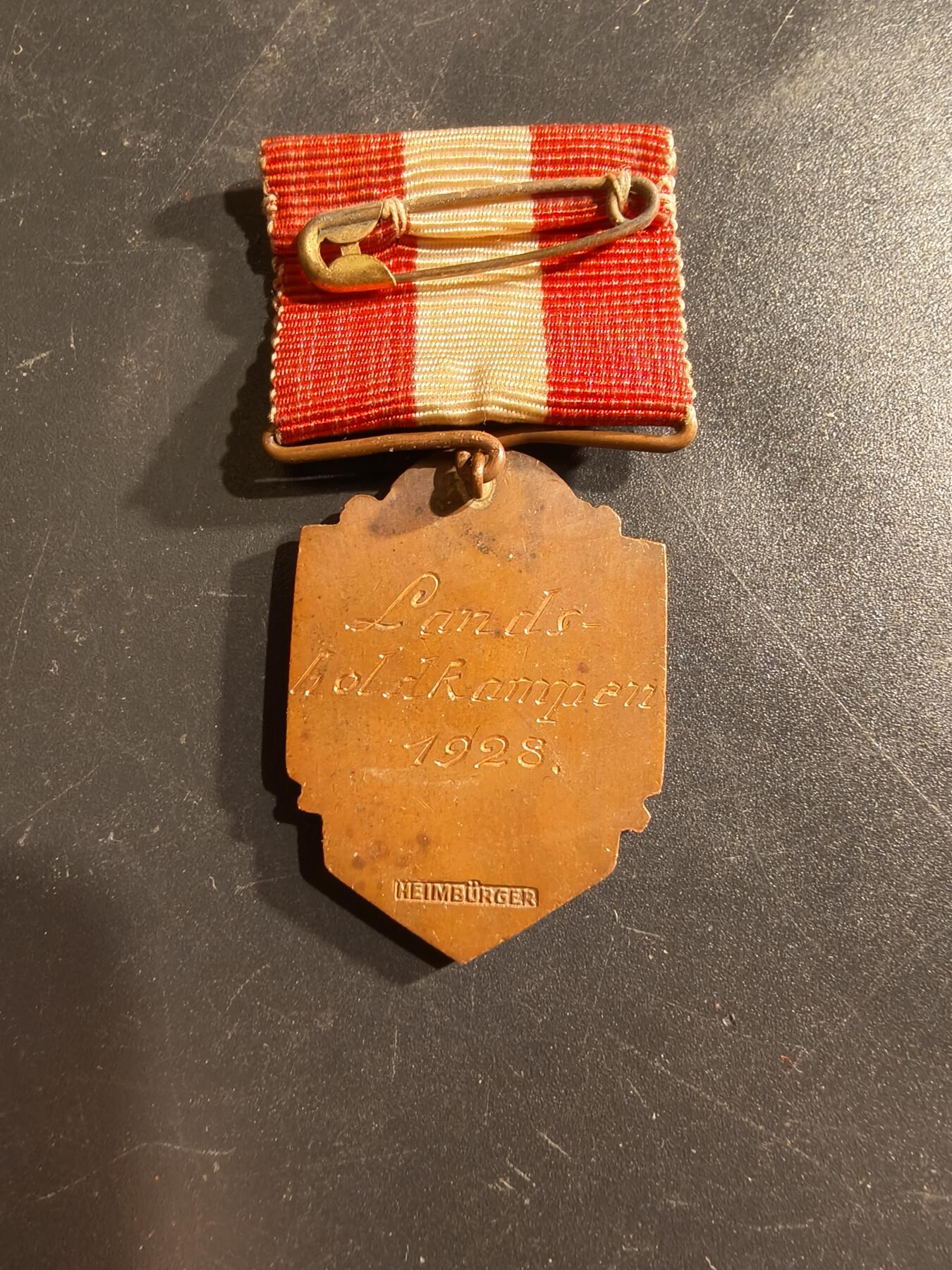 老王徽章第160期 丹麦西兰岛田径协会纪念章