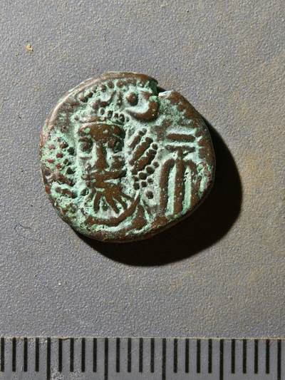 81期回流戒指饰品杂件纪念章丝路钱币专场 - 埃兰王朝铜币