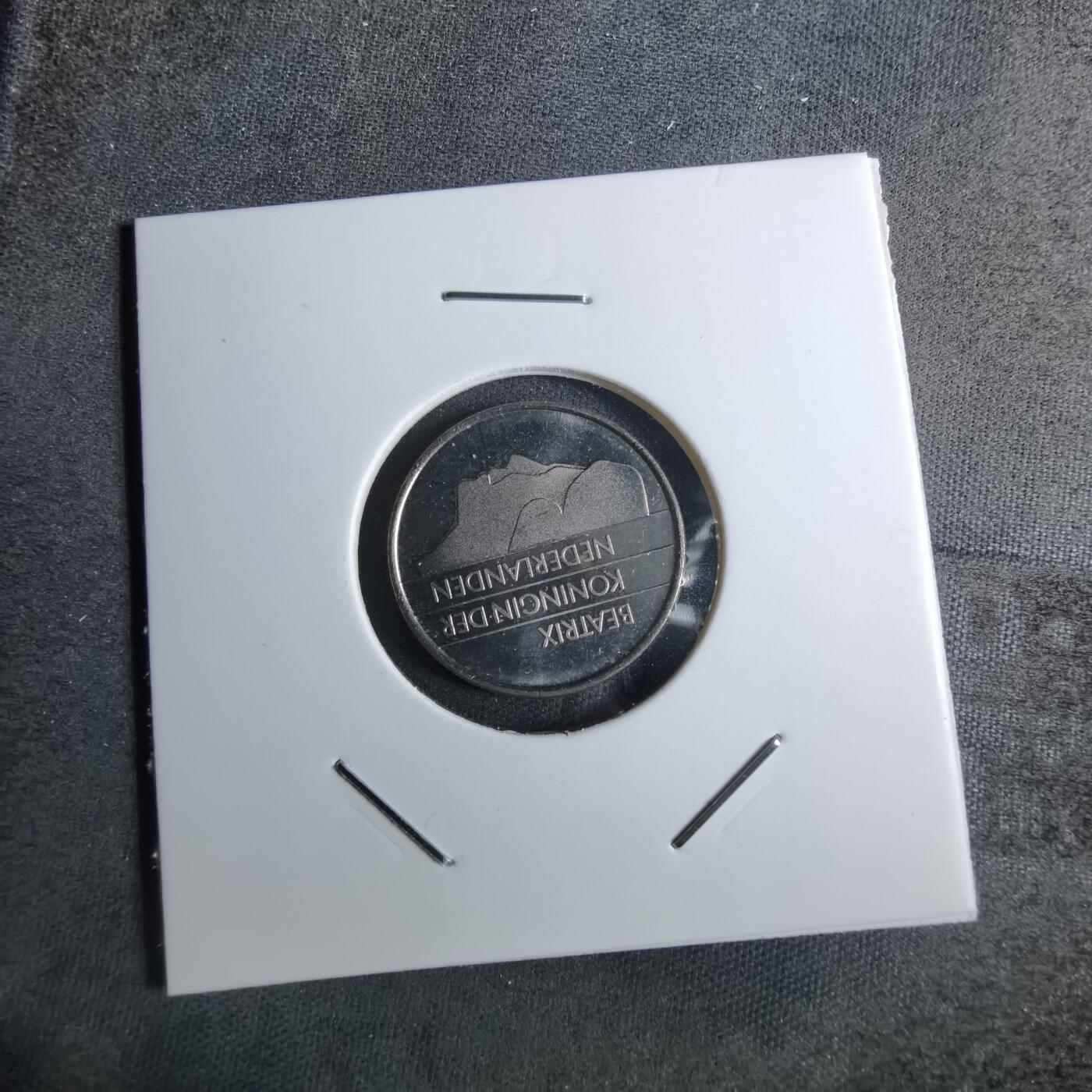 沼泽如烟--第886场 荷兰1986年25分