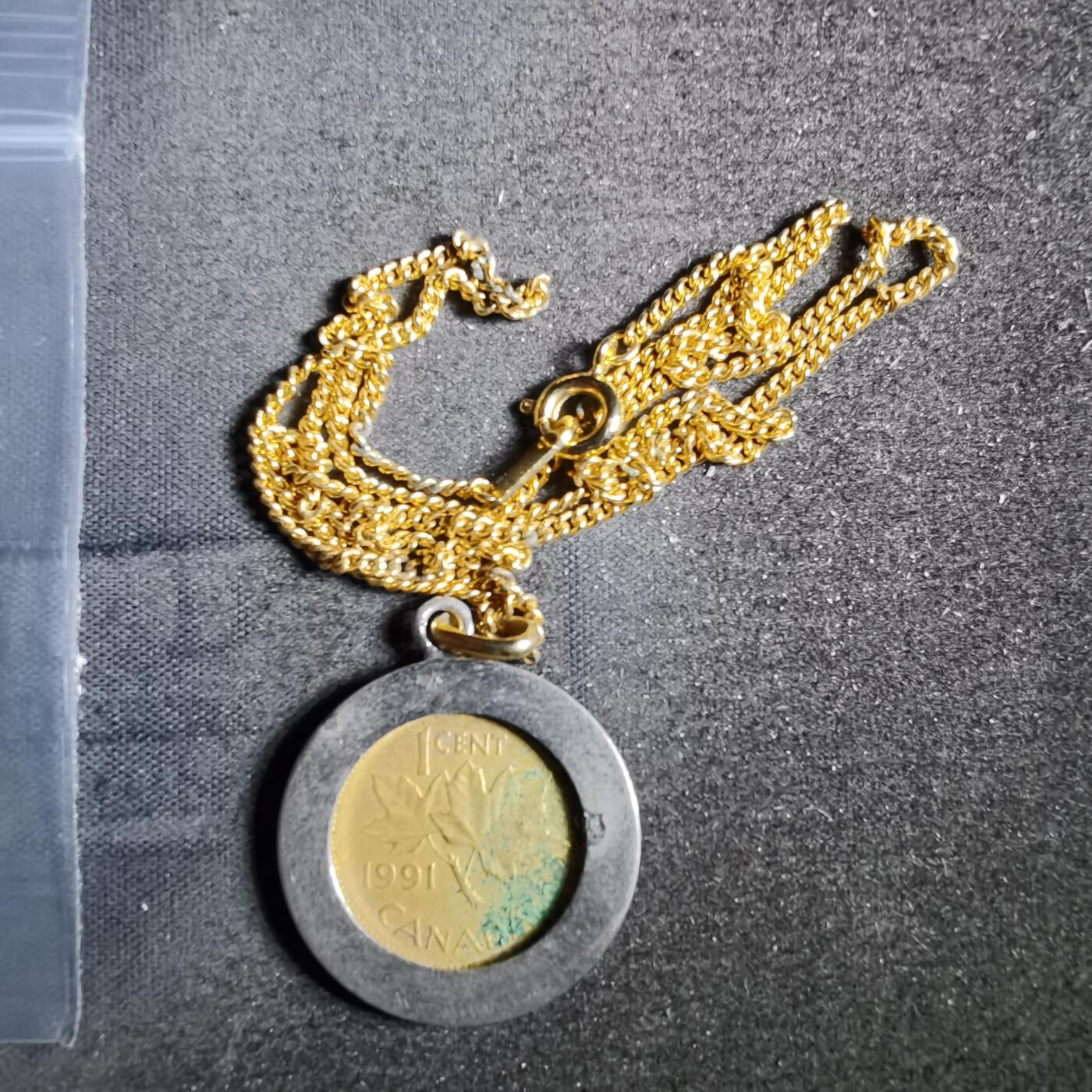 沼泽如烟--第886场 加拿大枫叶镀金项链