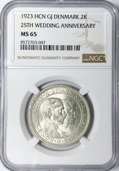 【雨安】【世界币章112-113期】周五/周六 两场连拍 2025-11-01 周六 19:30 保真 8秒倒数自动落锤 高效拍卖 - [评级欧洲] Denmark 丹麦 2克朗 1923年 克里斯蒂安十世 结婚25周年纪念 NGC-MS65