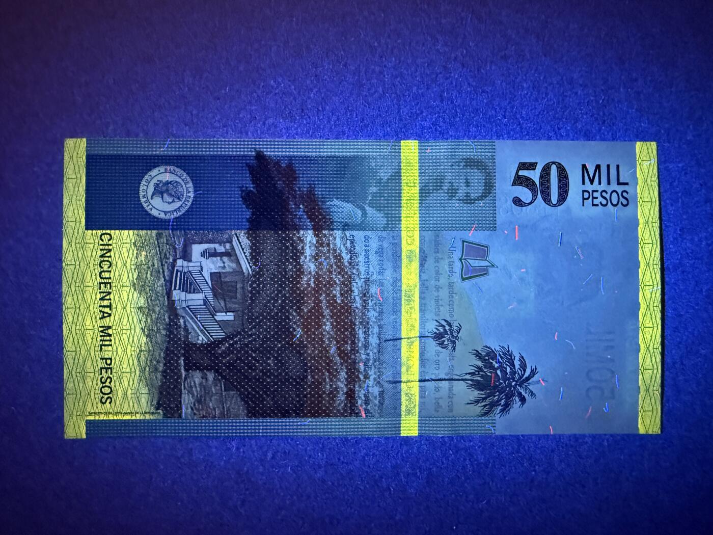 《艾美收藏》第218期-11.2周日外币荟萃 哥伦比亚50000比索 UNC 2013年 无47尾8