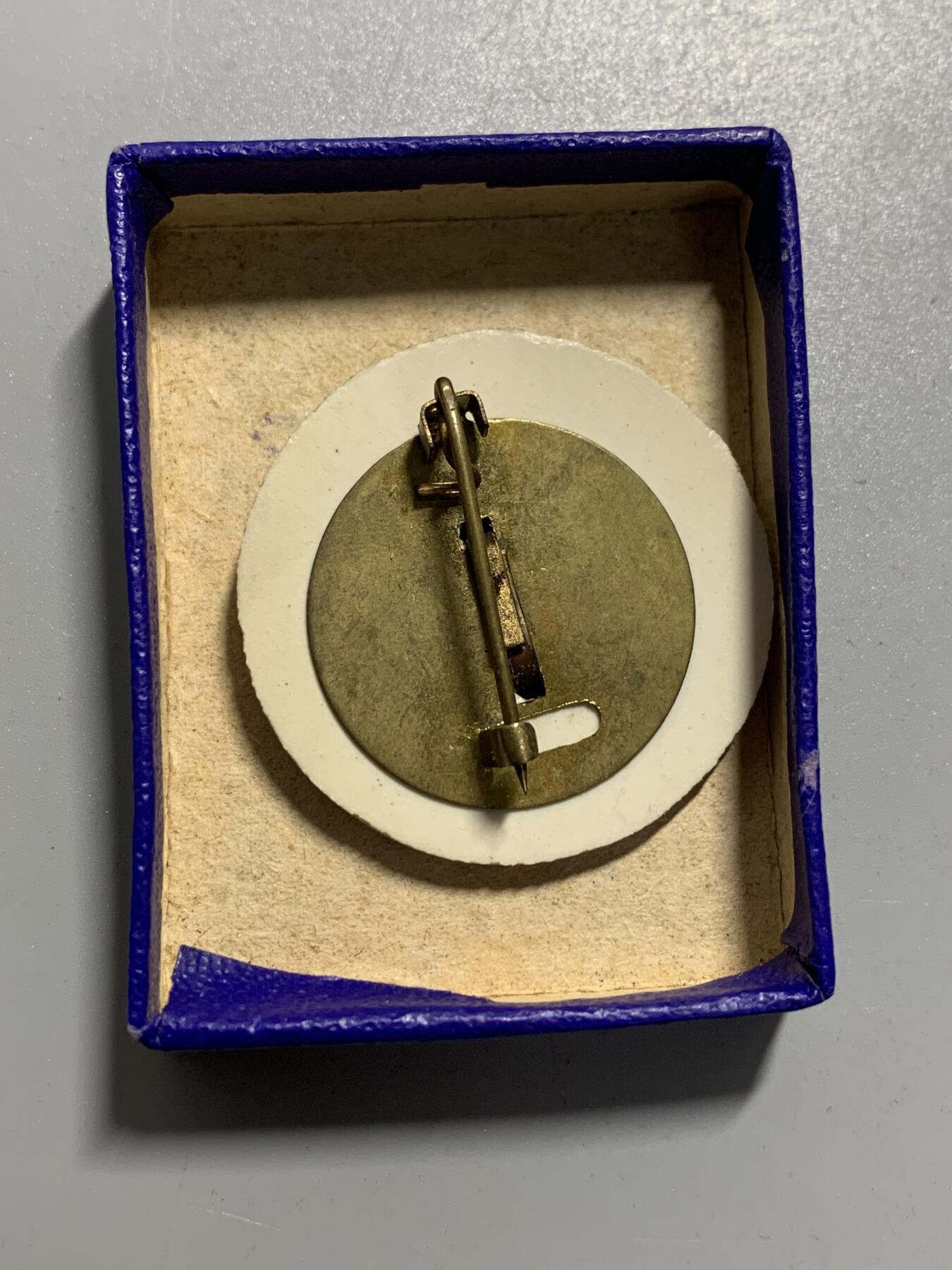 远东徽章小铺11月2日周日晚上9点结束 军人会班长