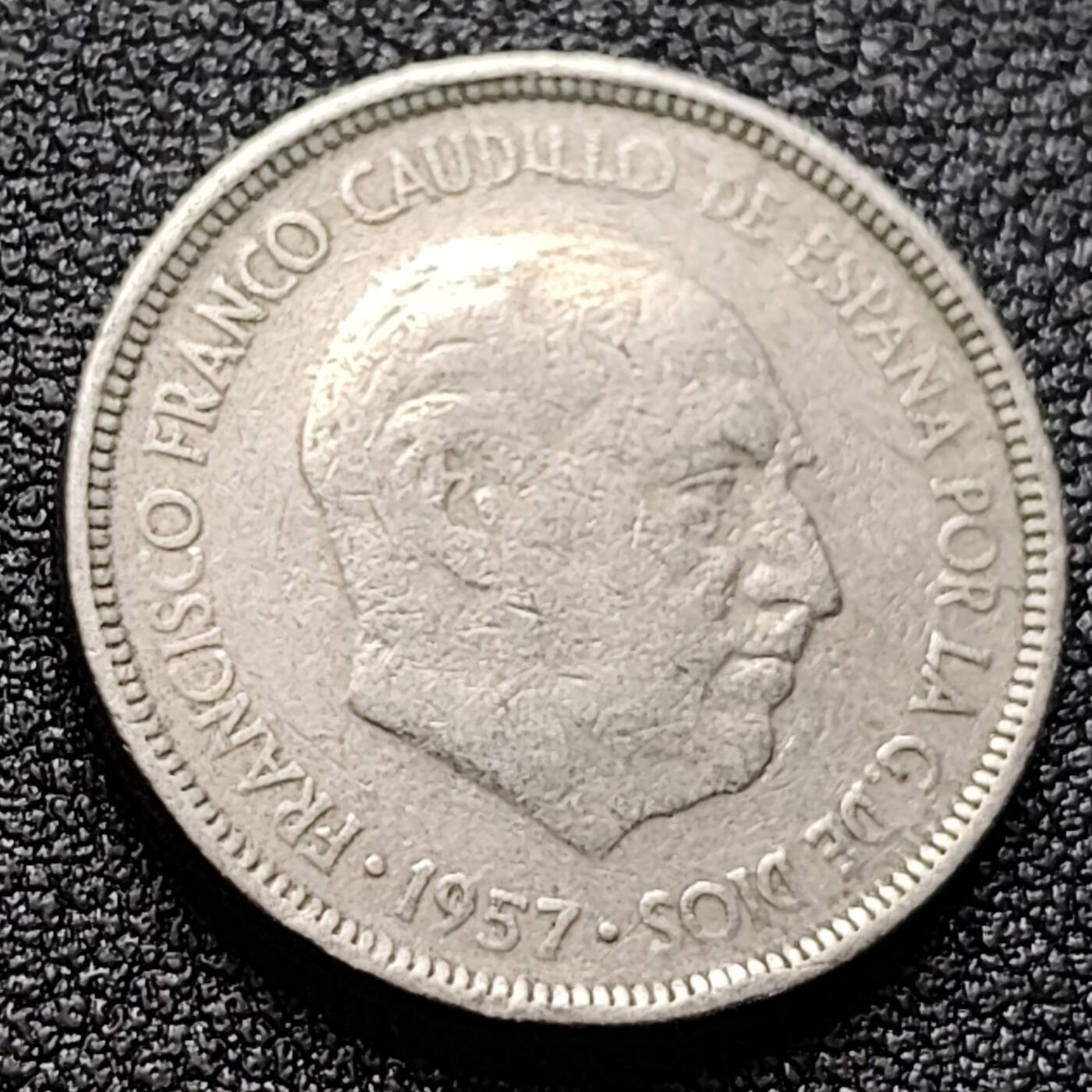 泉币菌-第122场-精品福利场 西班牙1957年5比塞塔 弗朗哥鹰徽23mm