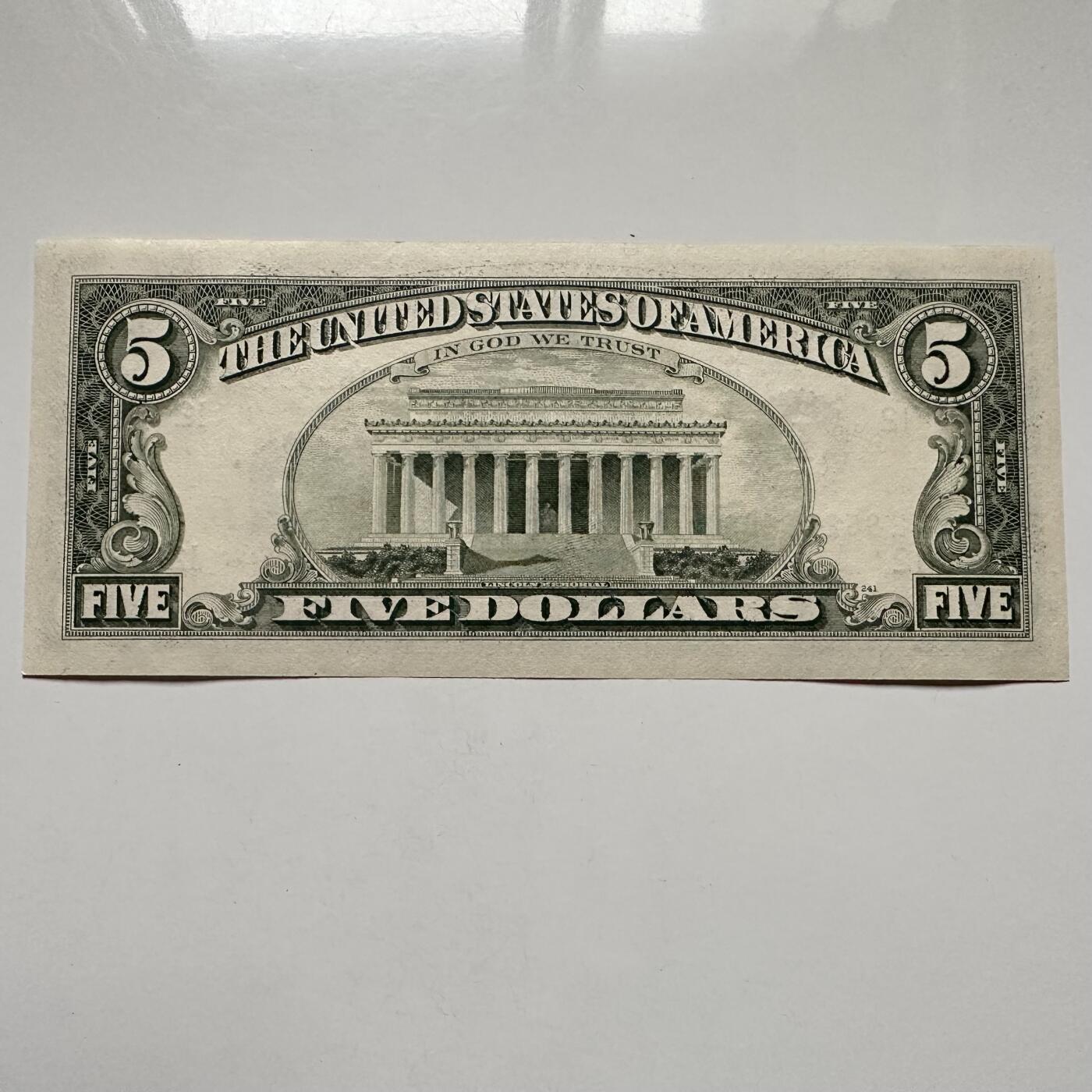 🌹外币初藏🌹🐯2025年第122场  每周二四六晚8️⃣点 接代拍 美国1985年5美元 全新b