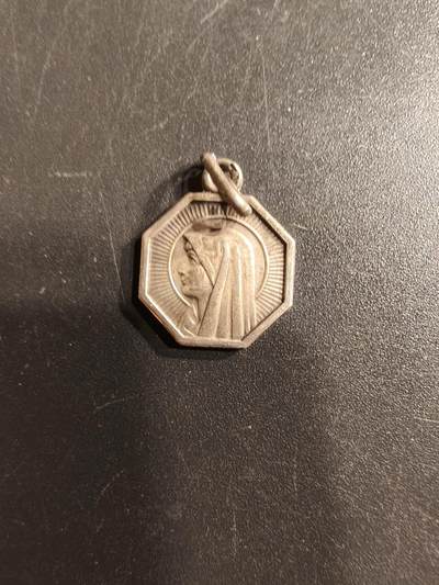 老王徽章第160期 - 法国天主教会纪念章