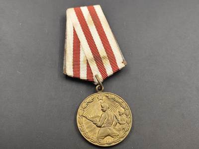 10月底 冲业绩 来一波精品证章场子 - 阿尔巴尼亚勇敢奖章