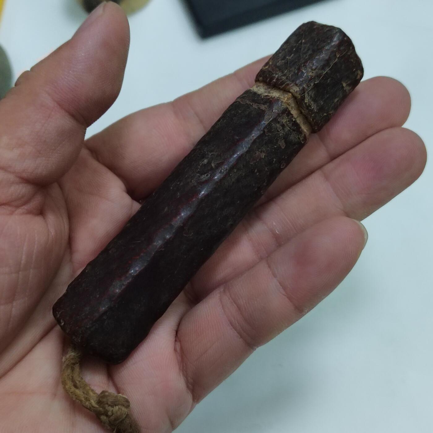 PCAI钱币4-579  古籍纸品小专场 皮制针筒