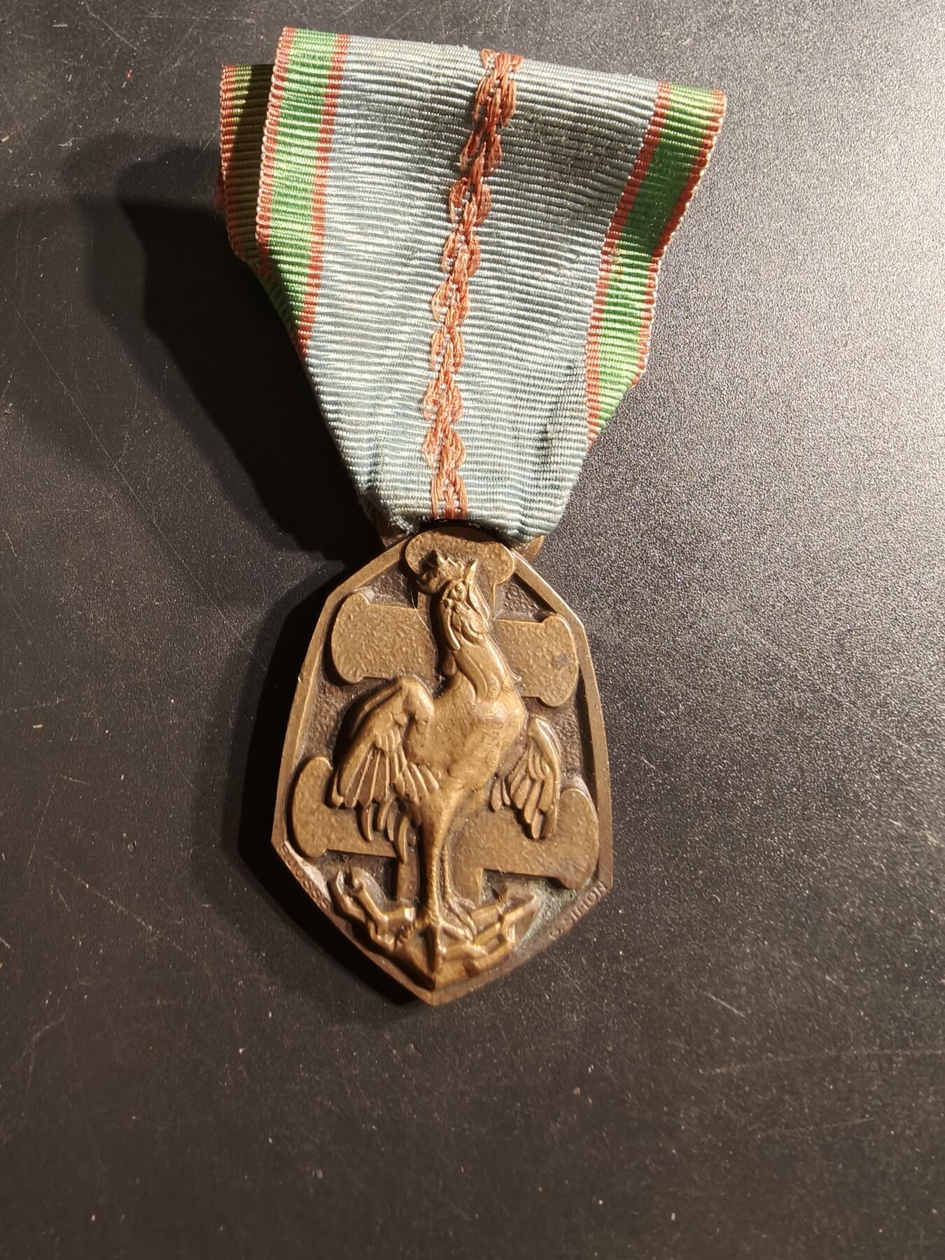 老王徽章第160期  法国二战纪念章