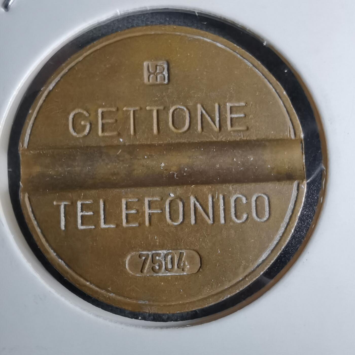 沼泽如烟--第886场 电话代币