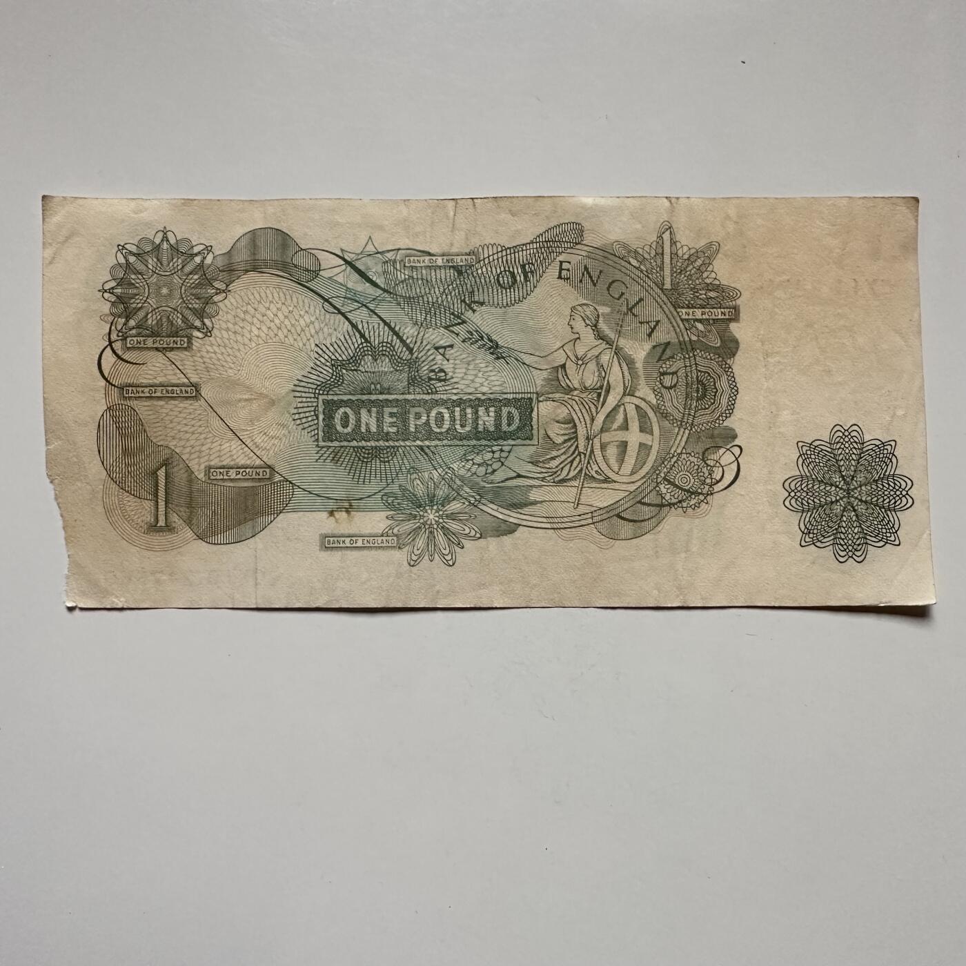 🌹外币初藏🌹🐯2025年第122场  每周二四六晚8️⃣点 接代拍 英国一英镑