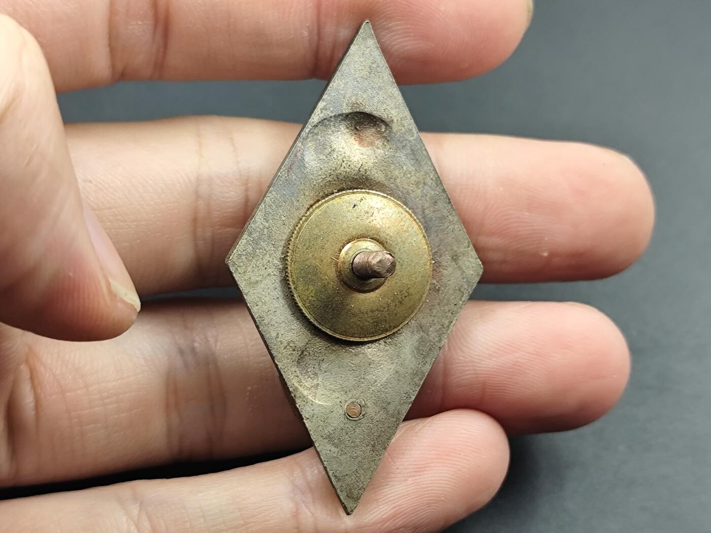 10月底 冲业绩 来一波精品证章场子