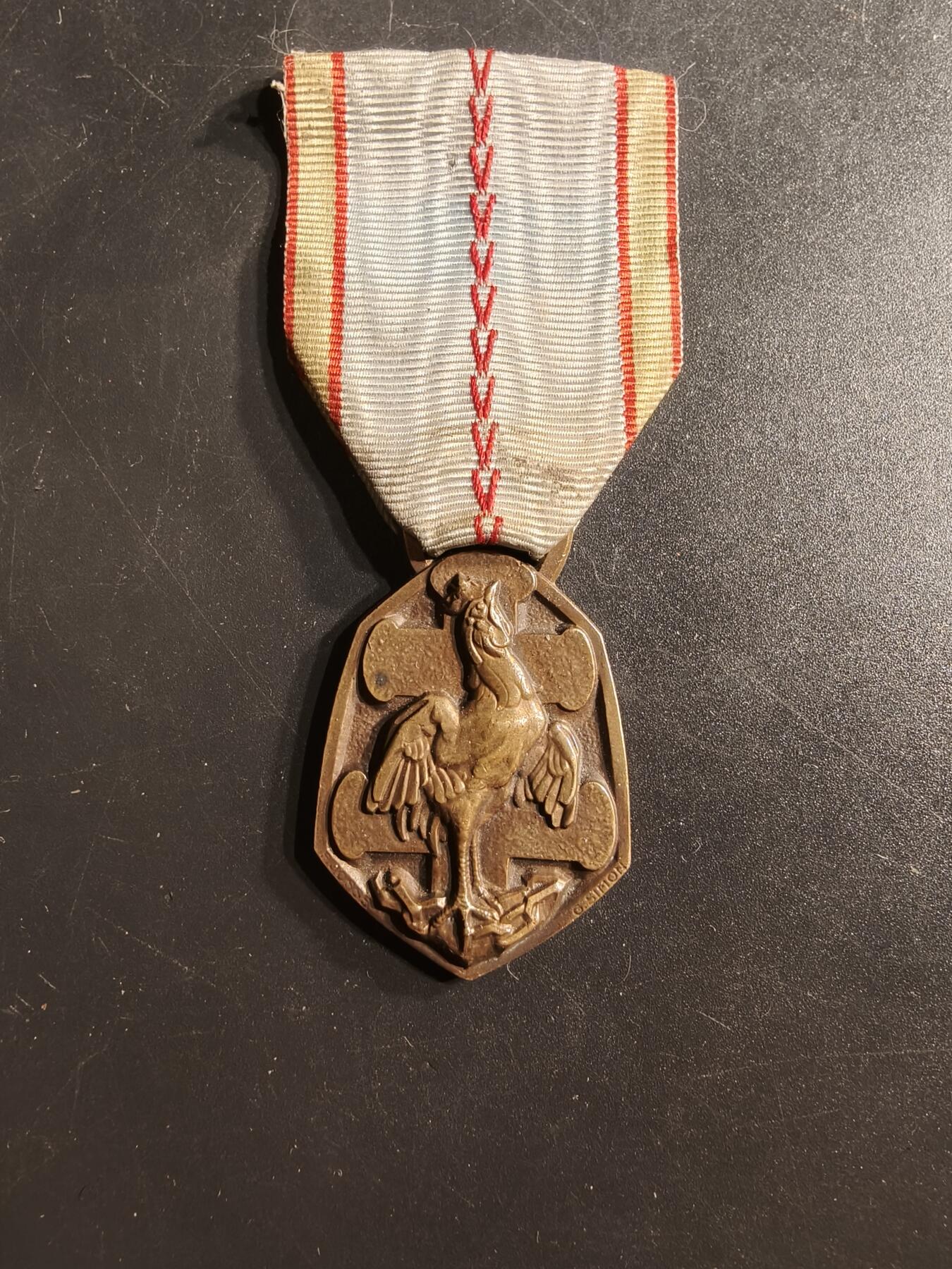 老王徽章第160期  法国二战纪念章