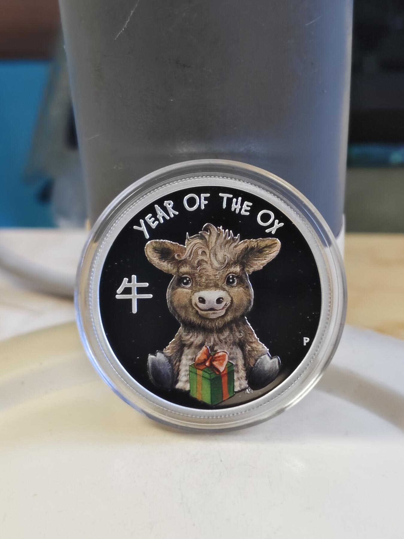 第180期拍卖【长期征集拍品】【北京币展专场】 图瓦卢2021年生肖宝宝系列牛宝宝半盎司纪念彩银币，999银，发行7500枚