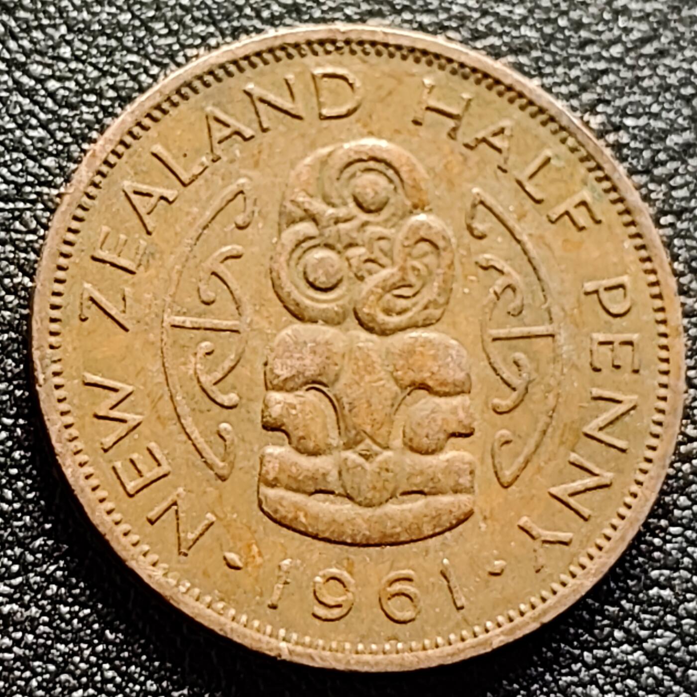 泉币菌-第122场-精品福利场 珍宝绿玉猴 英属新西兰1/2便士 1961年青铜币 女王钱币 25.4mm 6.5g