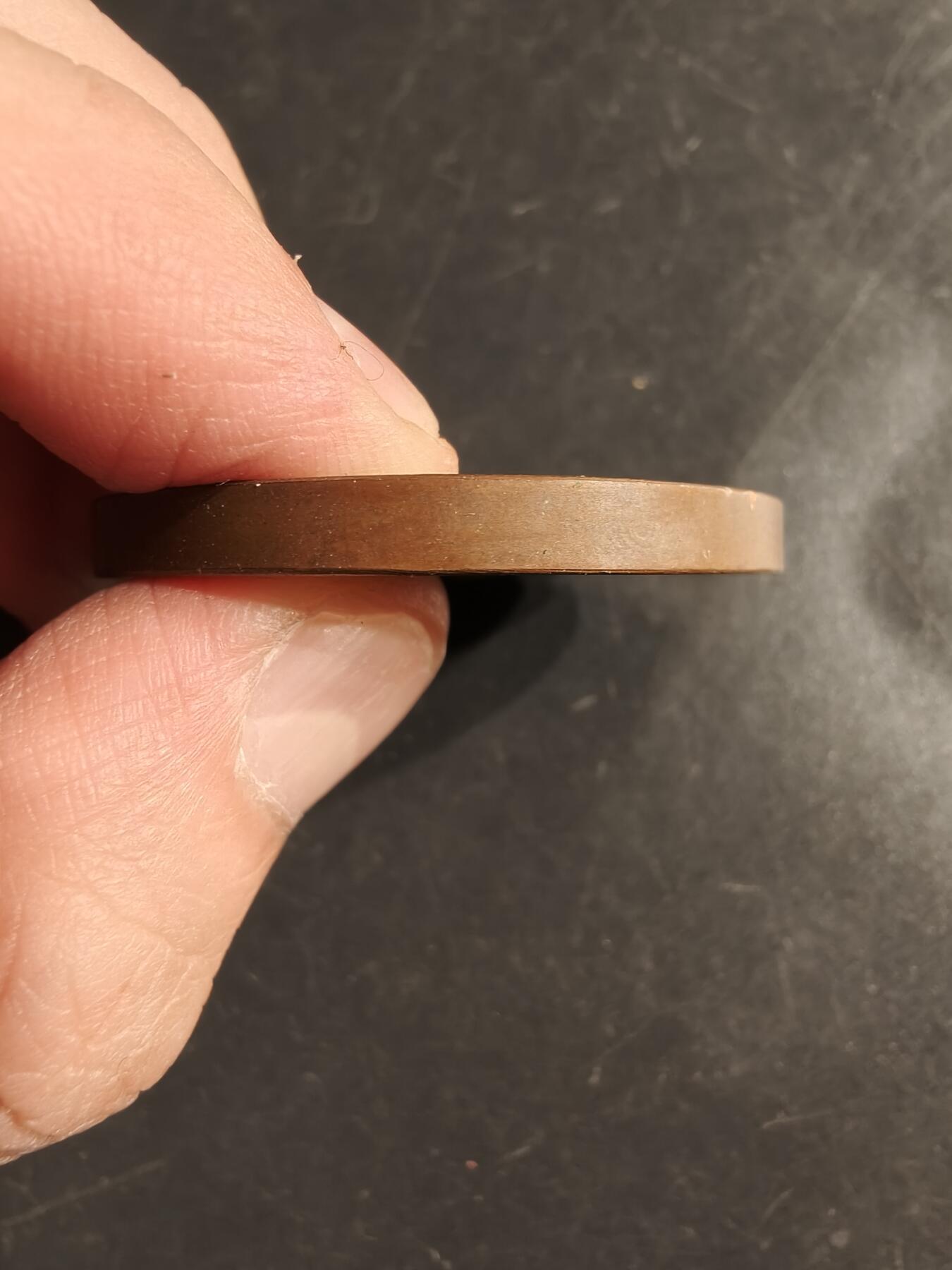 老王徽章第160期  瑞士1895年贝林佐纳州自由射击赛大铜章     直径44mm.    重量47.4g