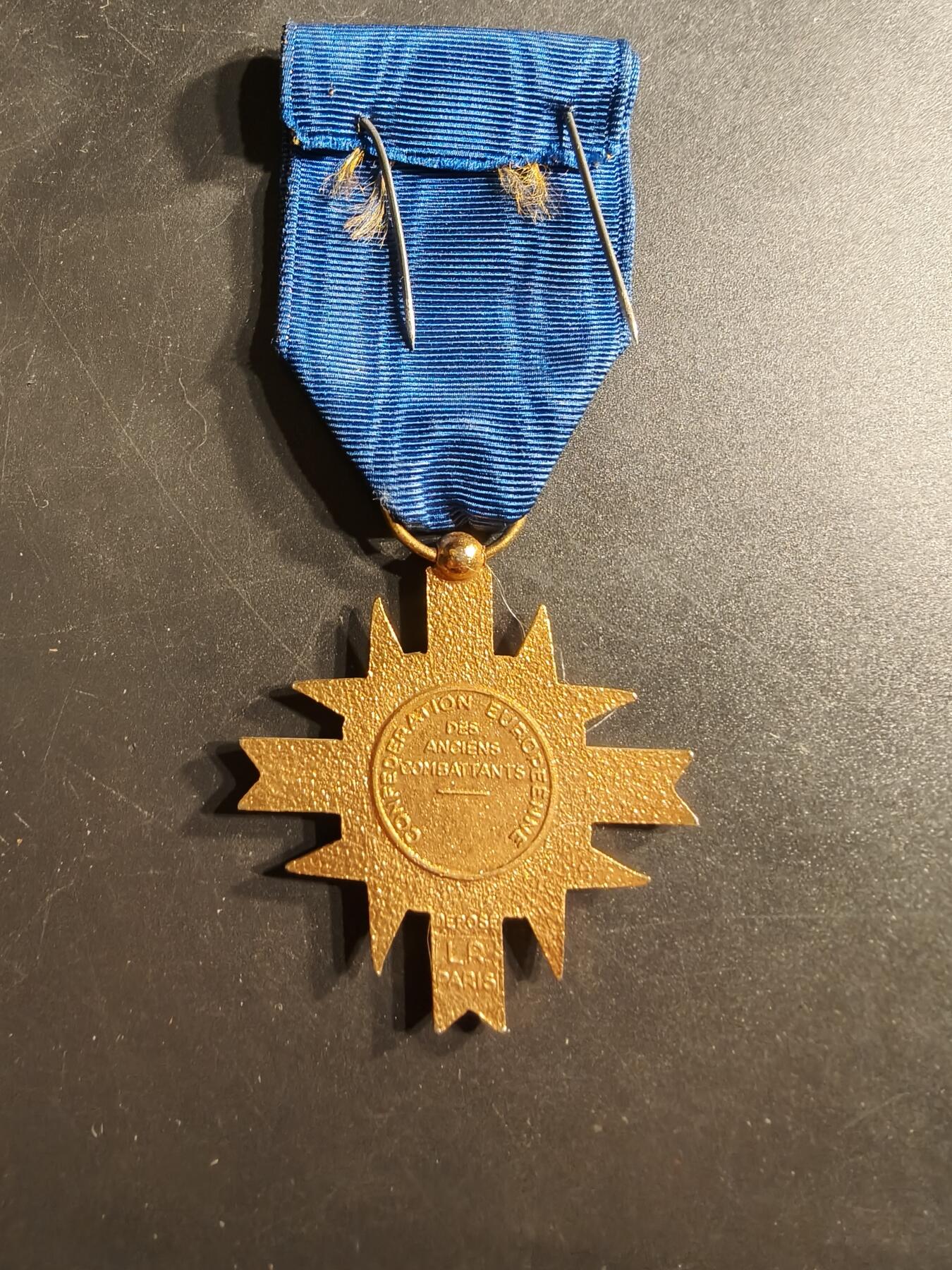 老王徽章第160期 欧盟老兵服役十字奖章 