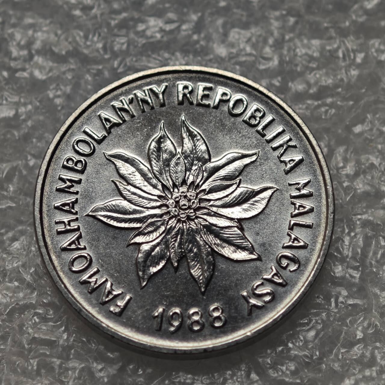 【淘币小摊】限时拍第七百八十六拍  黎巴嫩尼加拉瓜马达加斯加索马里专场  满百包邮可预留两周  周一统一发货 