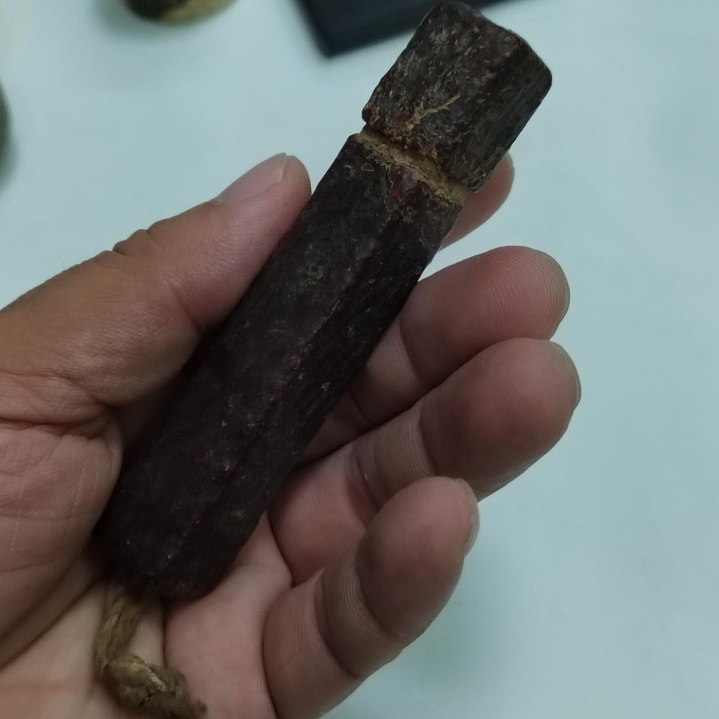 PCAI钱币4-579  古籍纸品小专场 皮制针筒