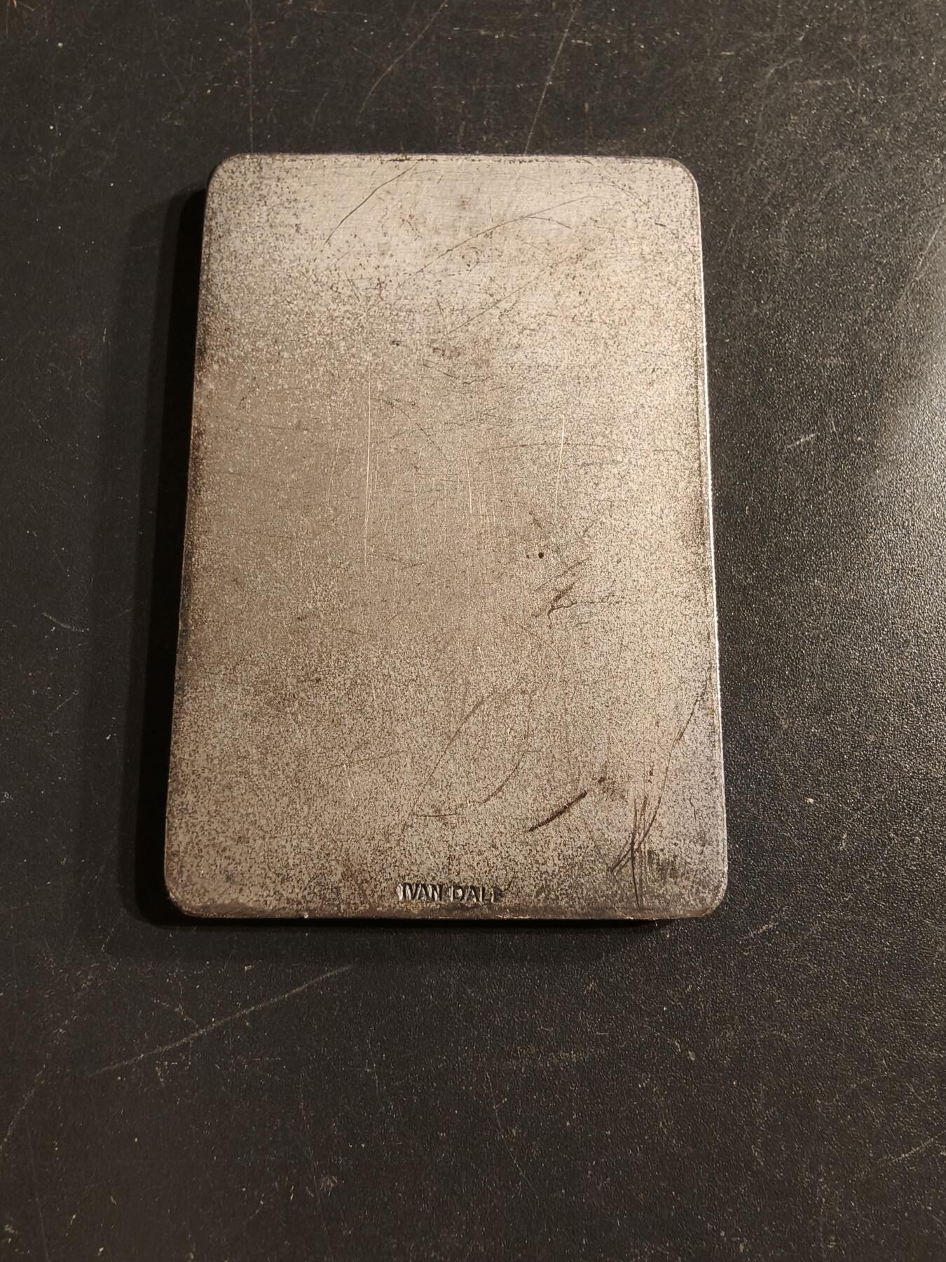 老王徽章第160期  瑞典冰壶协会方形镀银大铜章     尺寸58×36mm.    重量55.1g