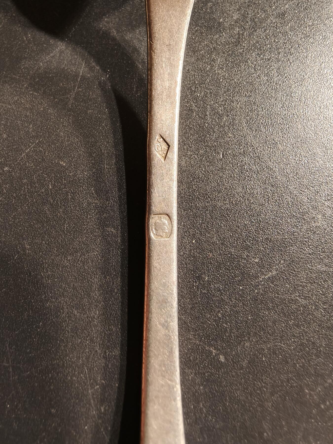 老王徽章第160期 法国银餐具一组     57g.     800银