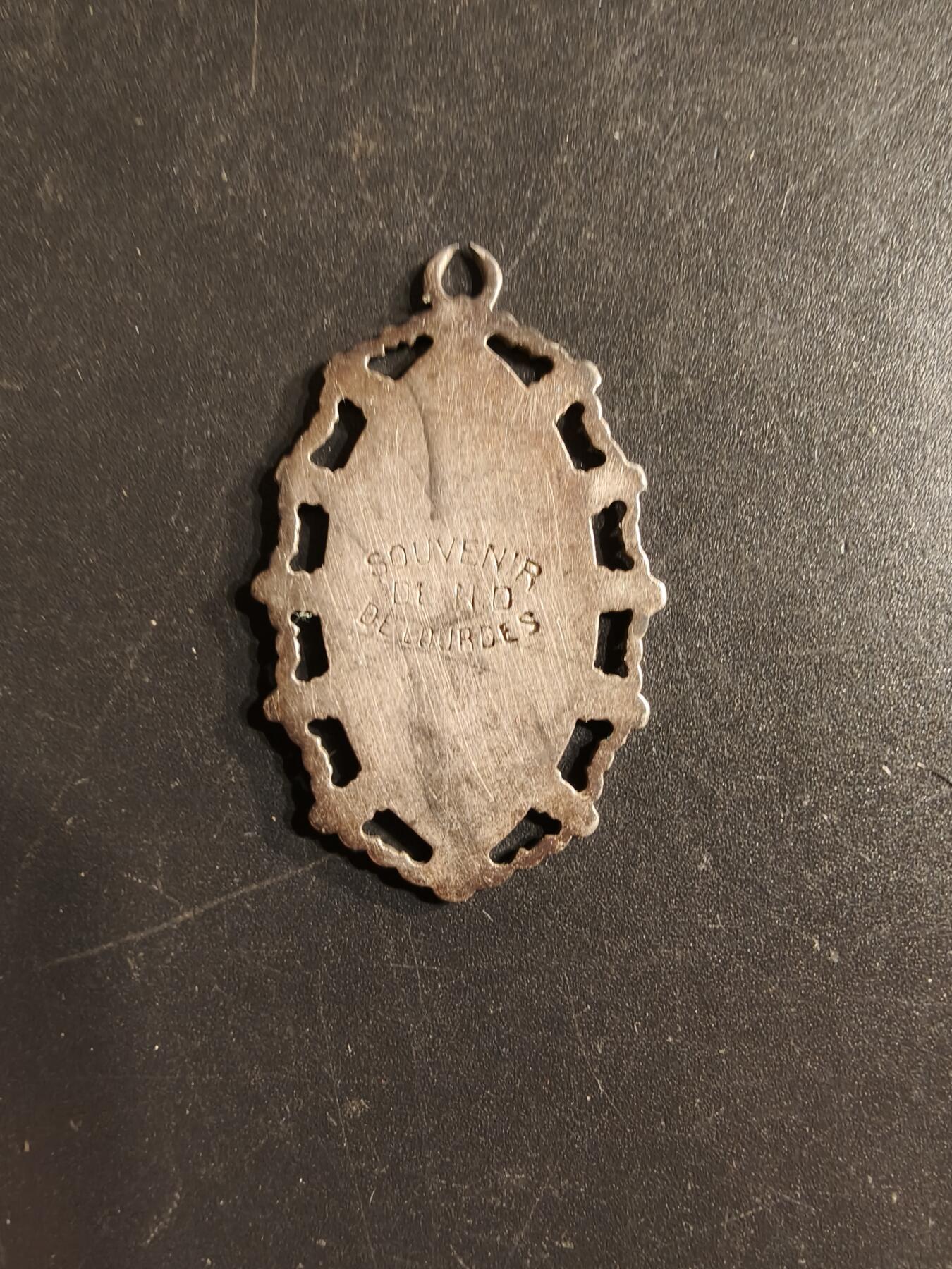 老王徽章第160期 法国天主教会纪念章