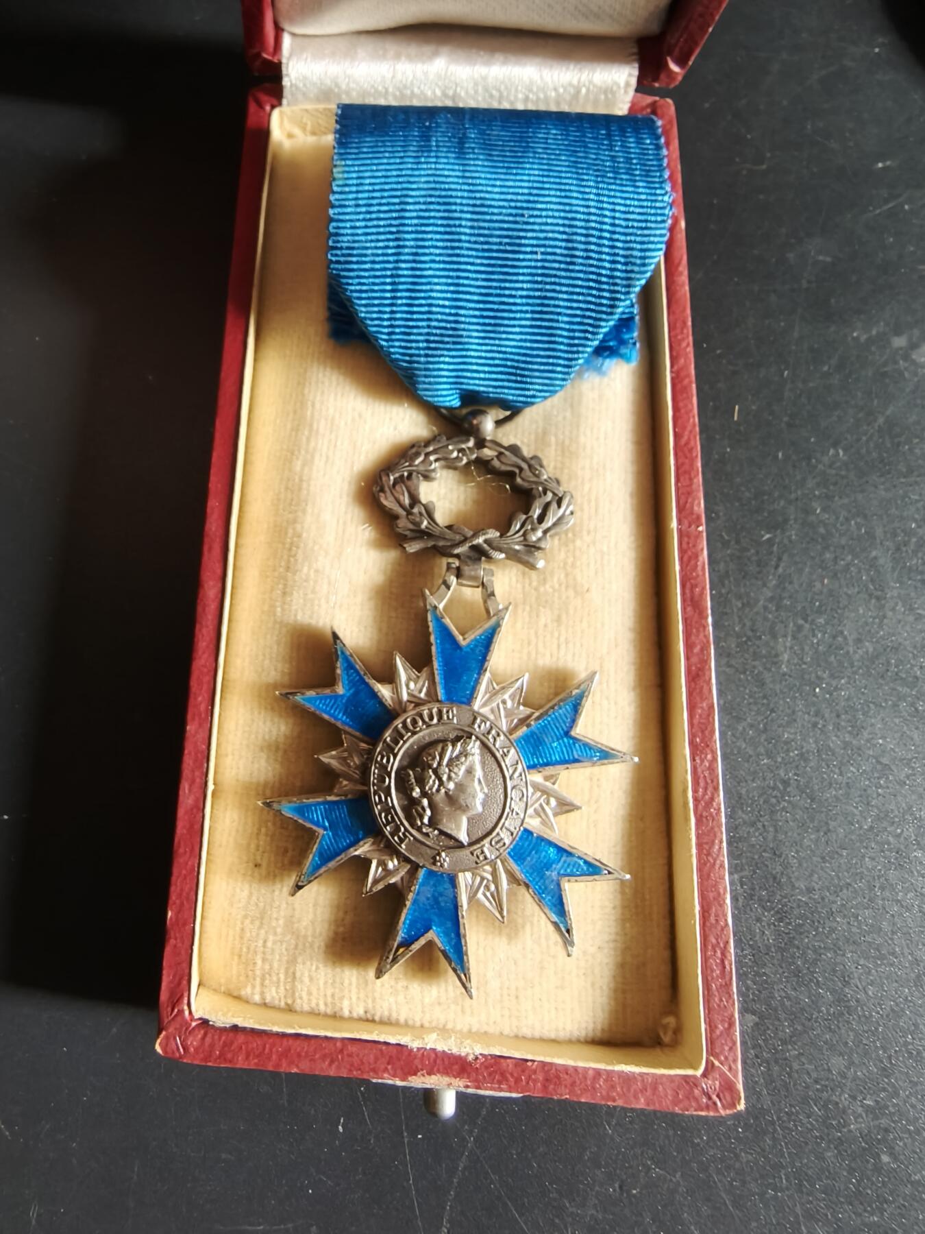 老王徽章第160期