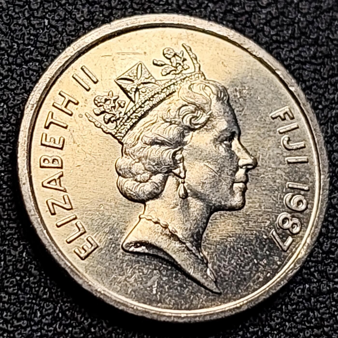 泉币菌-第122场-精品福利场 独木舟  斐济5分硬币 1987年直径19.5MM 英国女王 伊丽莎白版