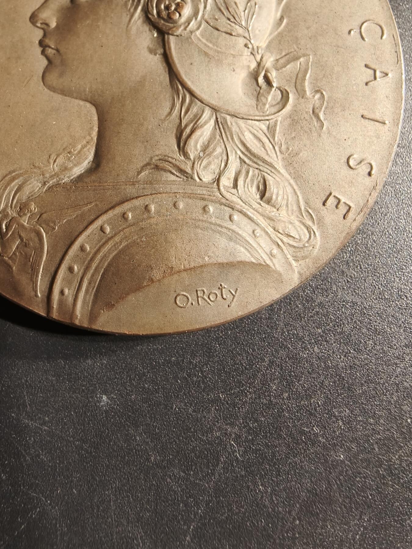 老王徽章第160期  法国内务部镀银大铜章     原盒      戎装玛丽安娜     罗蒂版     直径50mm.    重量62.6g