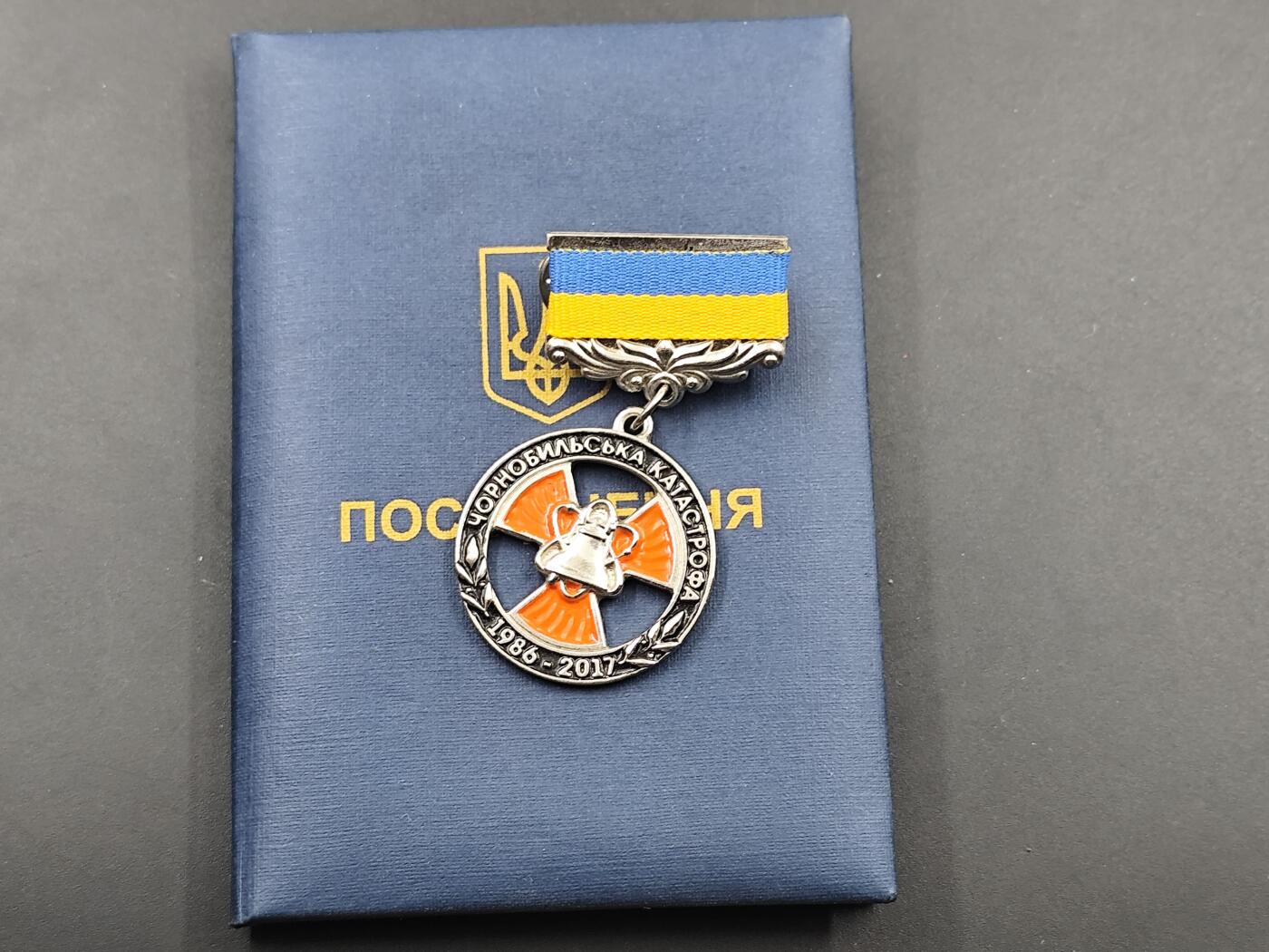 10月底 冲业绩 来一波精品证章场子