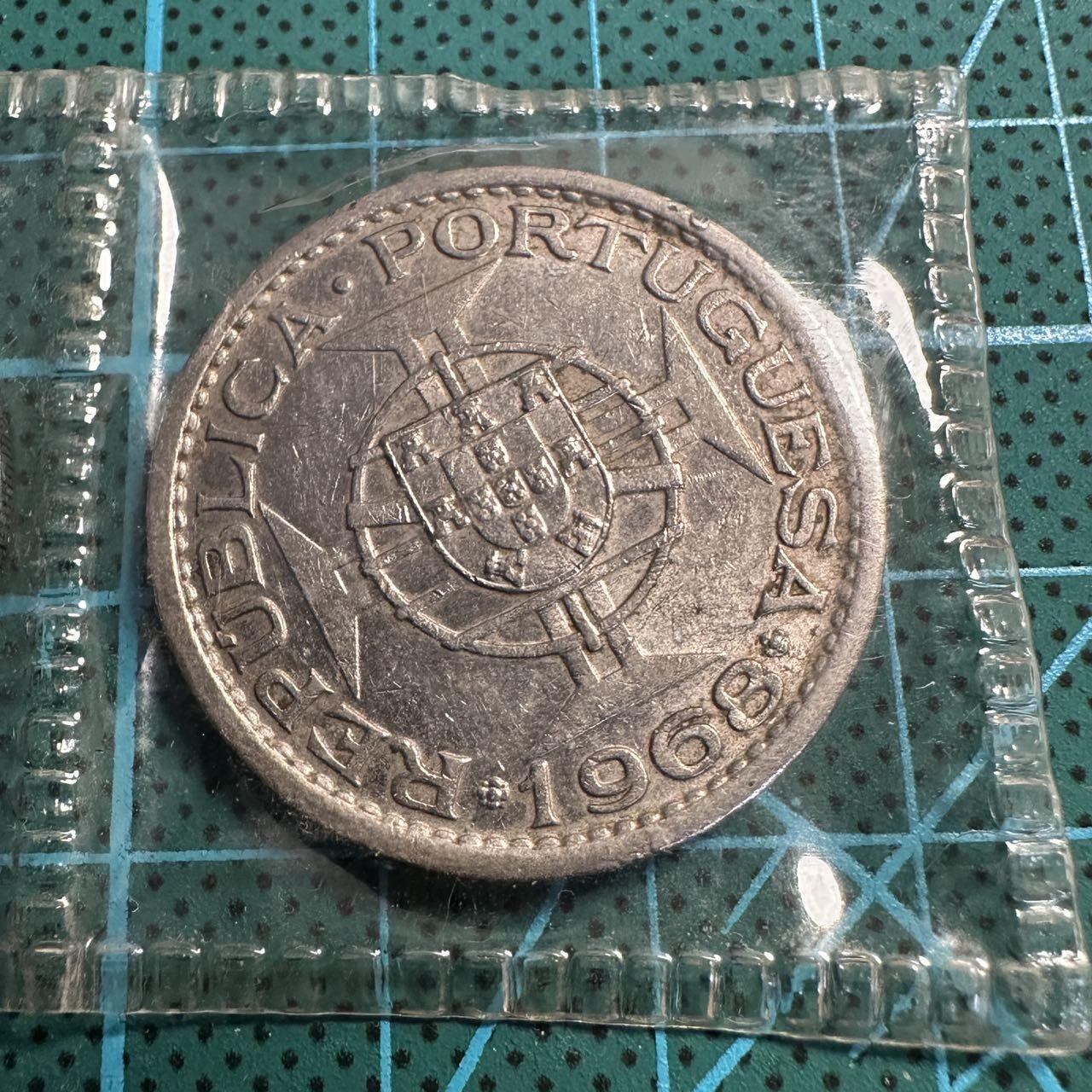 蒂克钱币-第54场 外国精品套币 银币专场 澳门 硬币一组