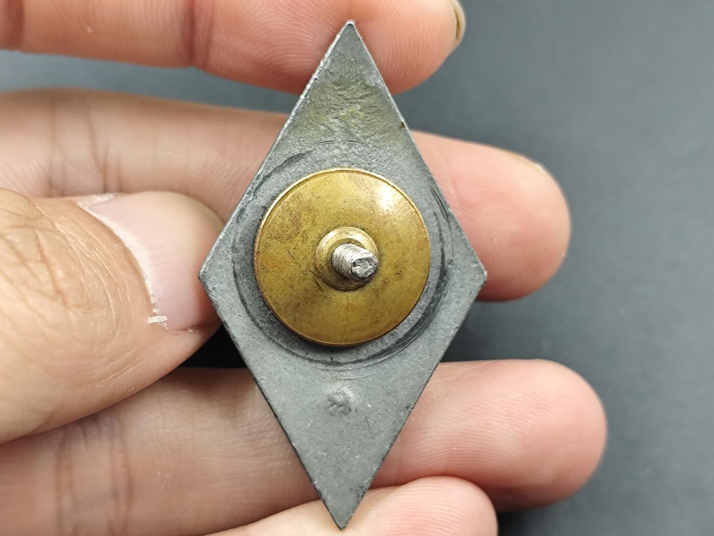 10月底 冲业绩 来一波精品证章场子