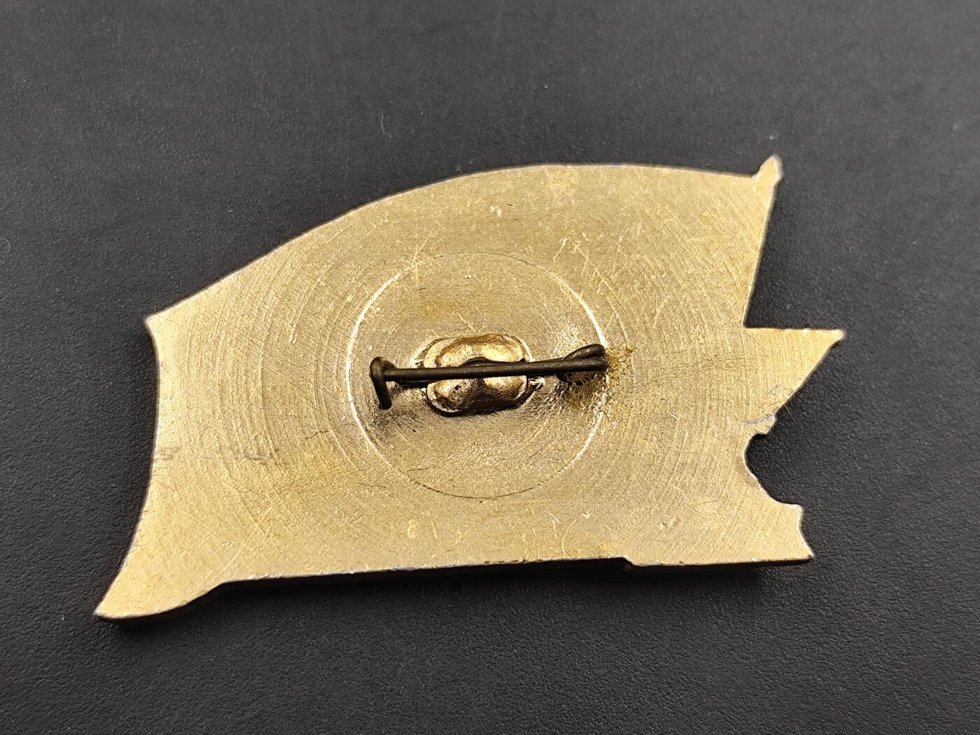 10月底 冲业绩 来一波精品证章场子 苏联海军第比利斯号航空母舰徽章