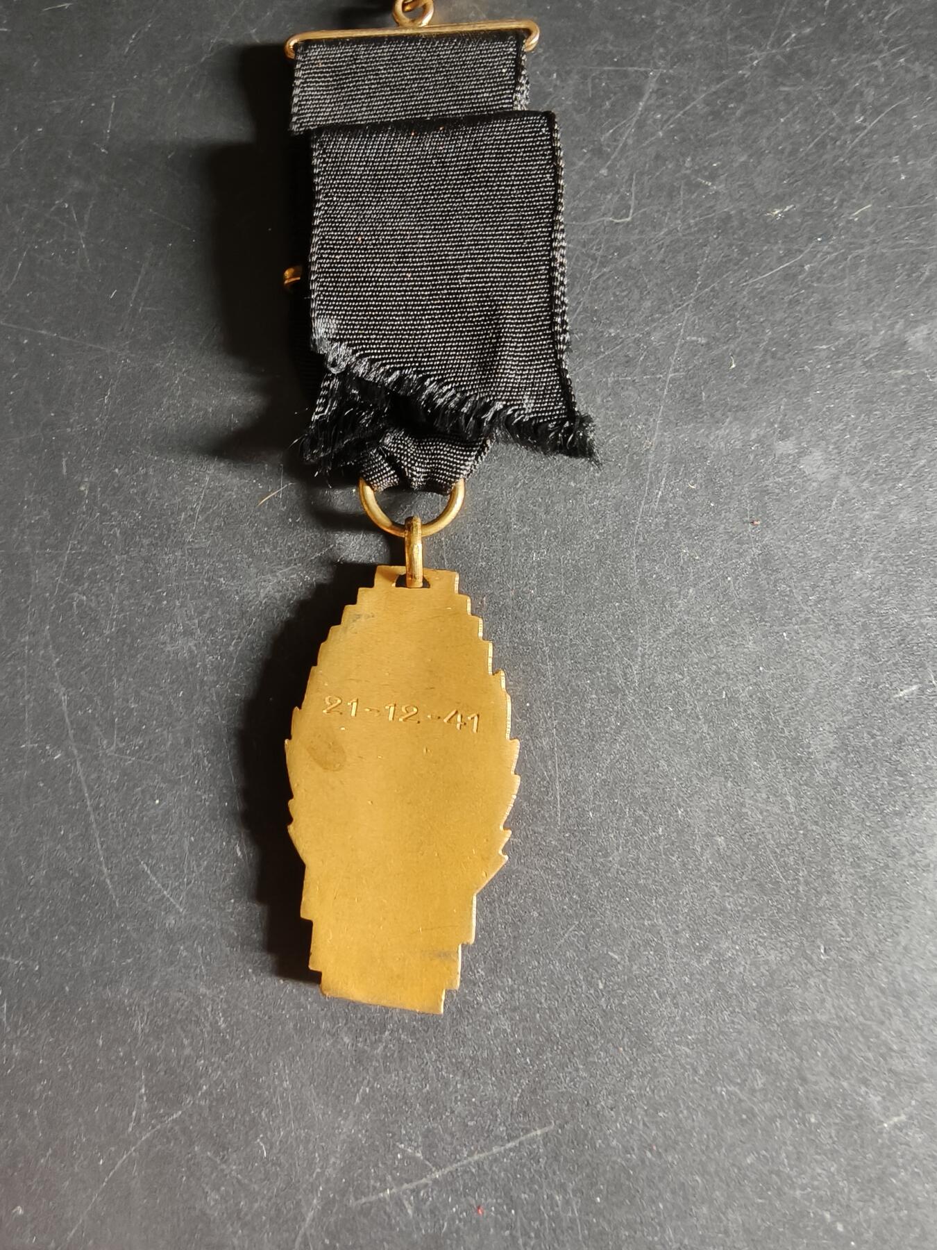 老王徽章第160期 法国纪念章