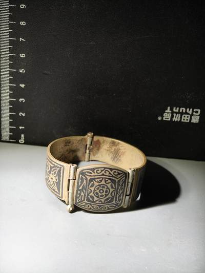 81期回流戒指饰品杂件纪念章丝路钱币专场 - 新疆塔吉克族老白铜手镯
