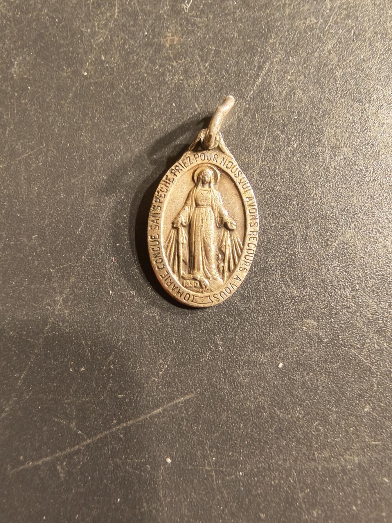 老王徽章第160期 法国天主教会纪念章