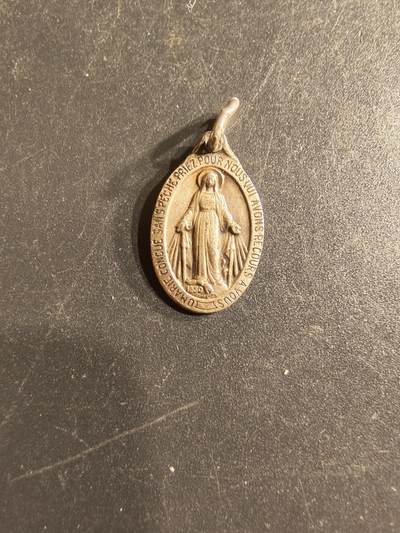 老王徽章第160期 - 法国天主教会纪念章