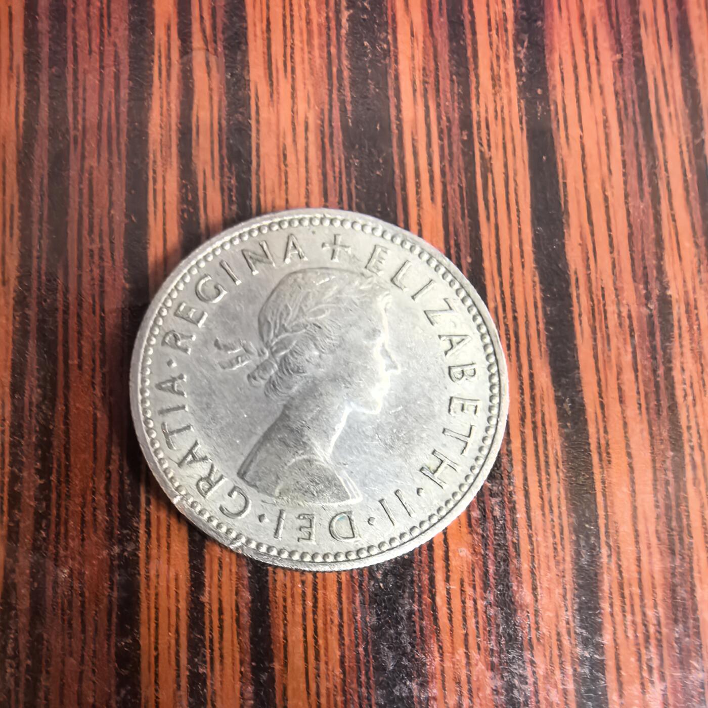 泡泡币外币第十九场可代拍15038385335微信 英国硬币。