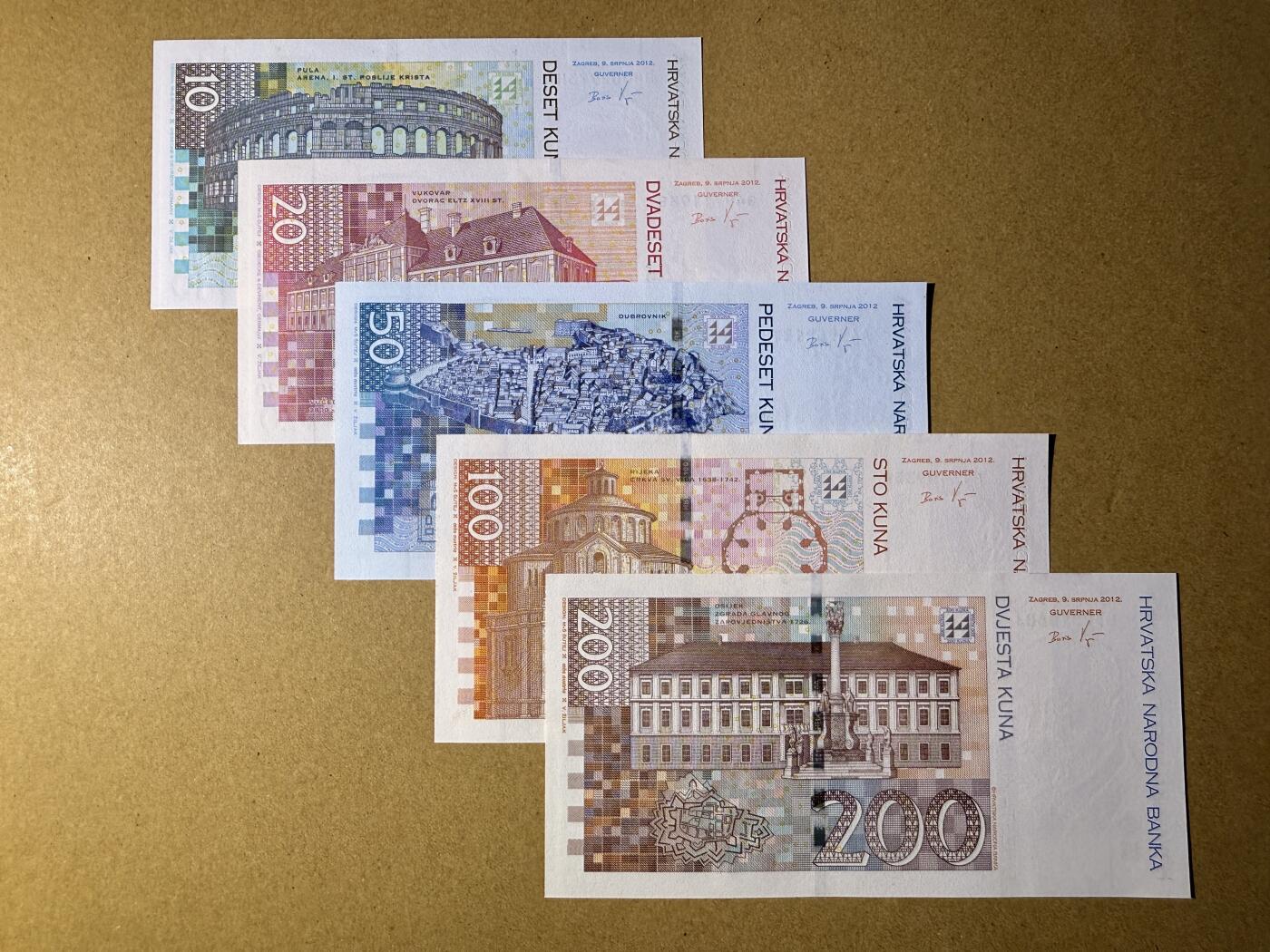 《艾美收藏》第218期-11.2周日外币荟萃 克罗地亚10、20、50、100、200库纳5张 UNC 2012年 原票绝品