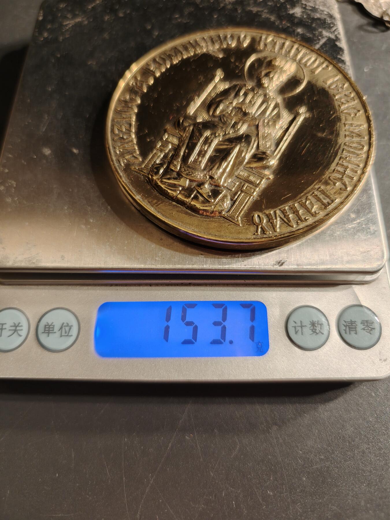 老王徽章第160期  拜占庭皇帝约翰二世·科穆宁纪念章     直径68mm.    重量153.7g