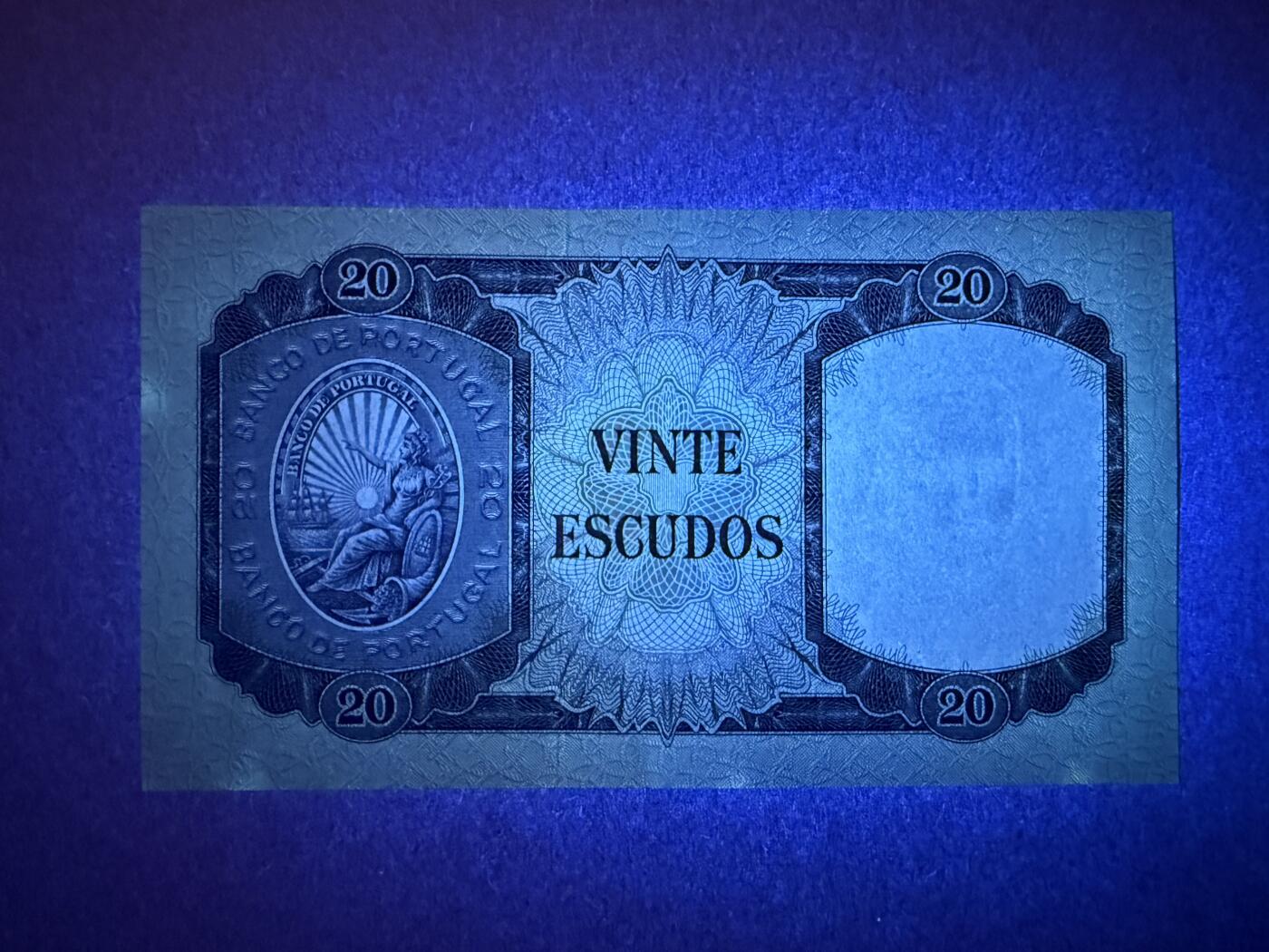 《艾美收藏》第218期-11.2周日外币荟萃 葡萄牙20埃斯库多 UNC 1960年老版本 边缘轻微荧光 无47双尾