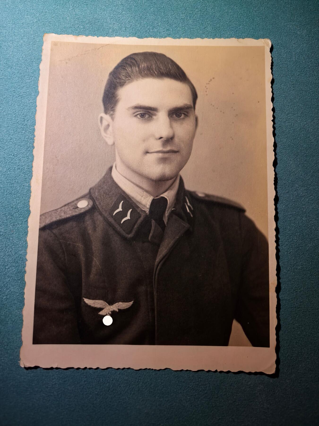 盛世勋华——号角文化勋章邮票专场拍卖第286期 德国（1939）空军士兵肖像照片