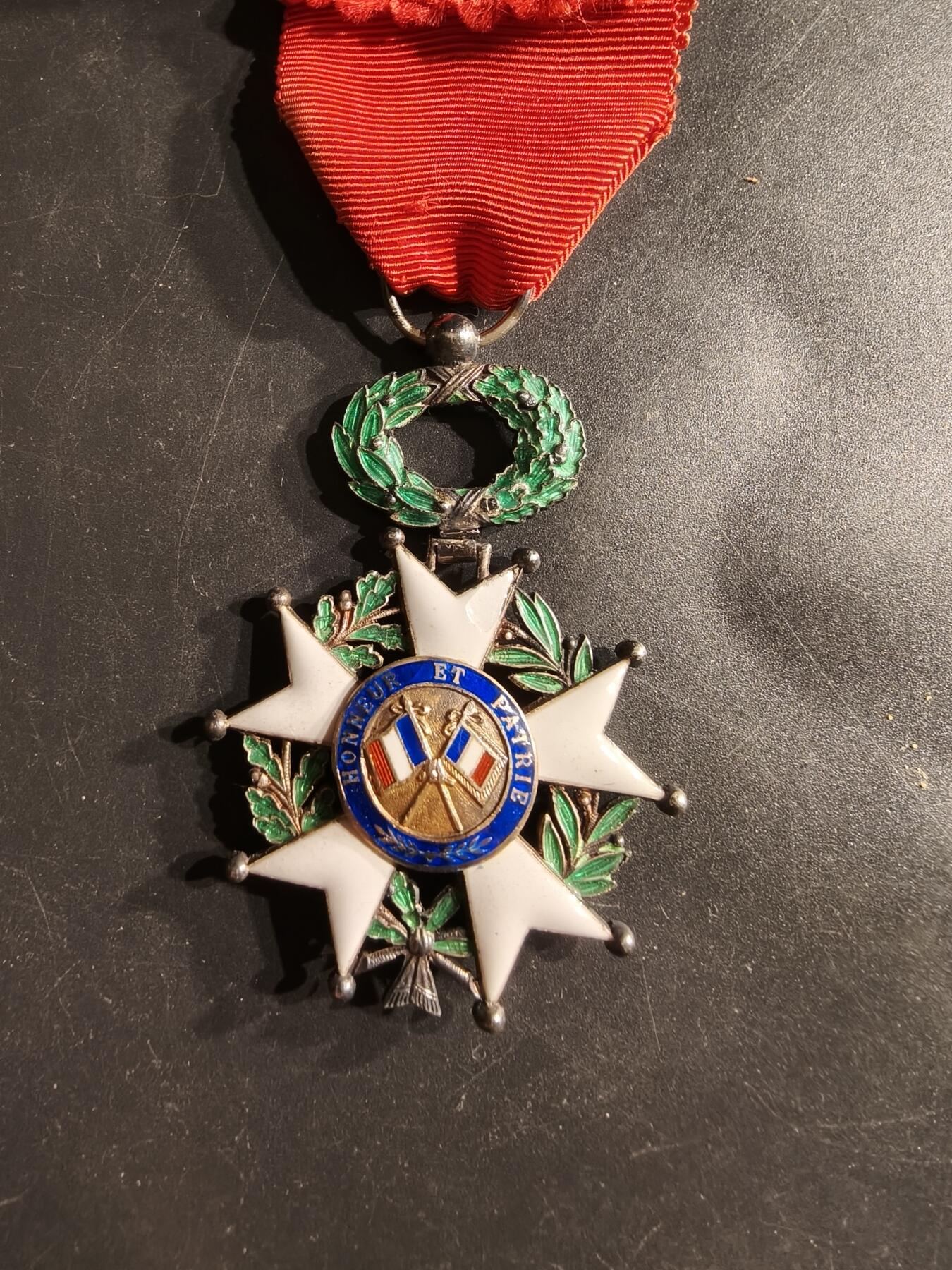 老王徽章第160期 法国骑士级荣誉军团勋章    原盒    银质珐琅    三共版本