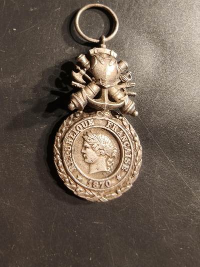 老王徽章第160期 - 法国军事奖章    950银    三共时期     无绶带    20g