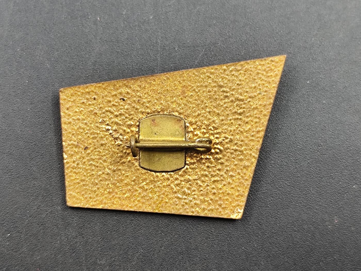 10月底 冲业绩 来一波精品证章场子 保加利亚工会代表大会证章