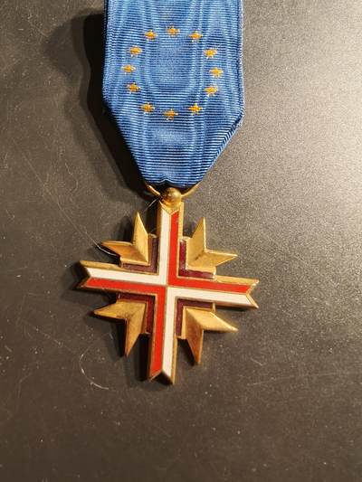 老王徽章第160期 - 欧盟老兵服役十字奖章 