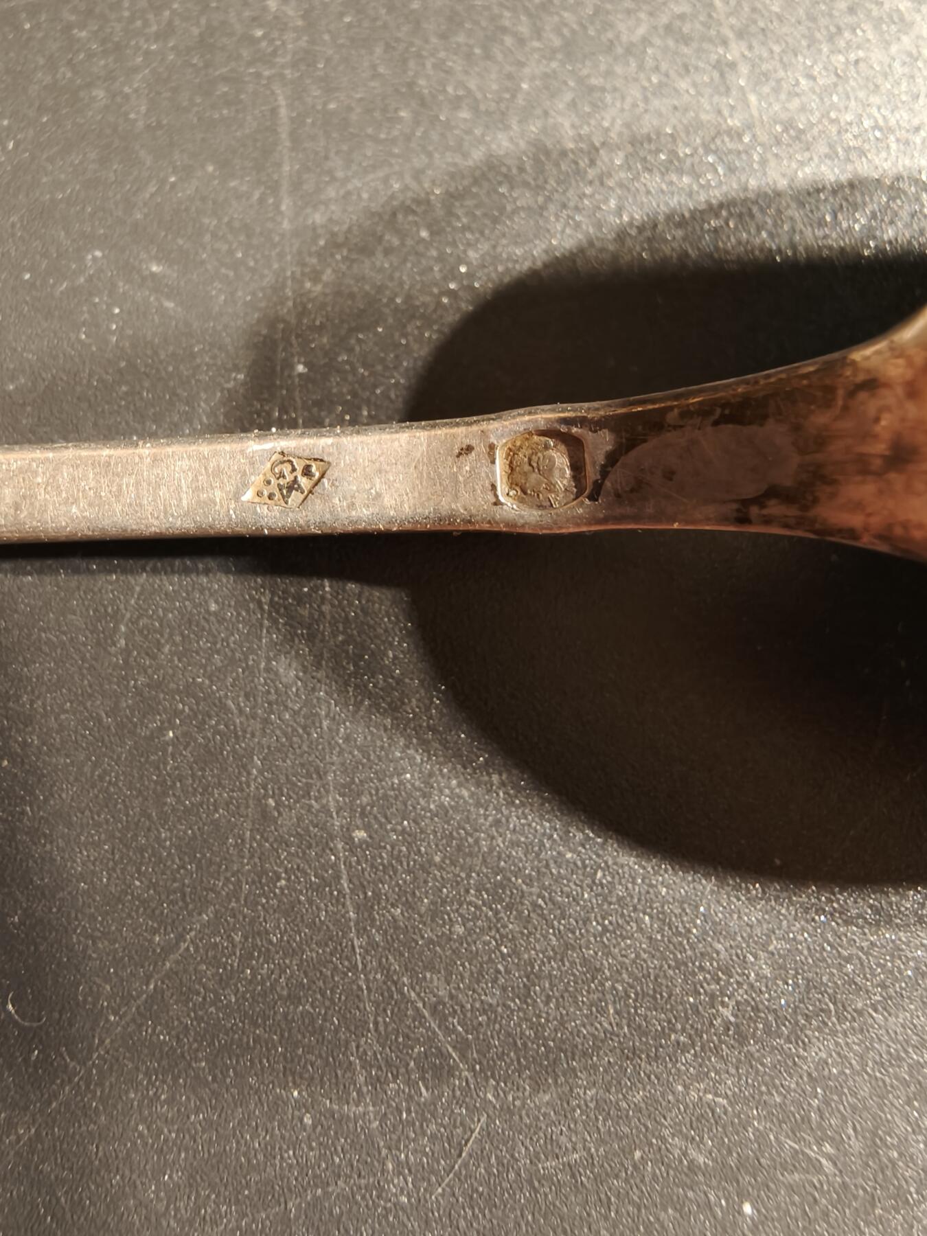 老王徽章第160期 法国银餐具一组     57g.     800银